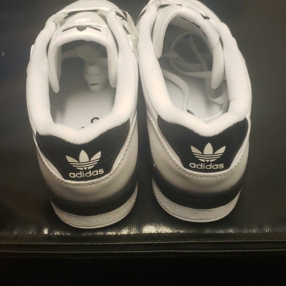 ADIDAS RIVALRY LOW EG8062 - Picture 4 of 10